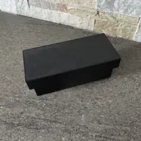 Boite rectangulaire en plastique avec couvercle