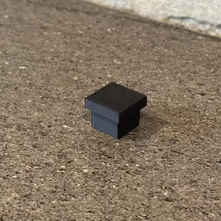 Plastique de tube carrée 1 cm