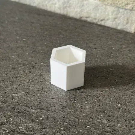 Embout enveloppant pour polygone sur mesure