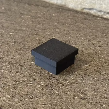 Embout de tube carrée 2cm sur mesure