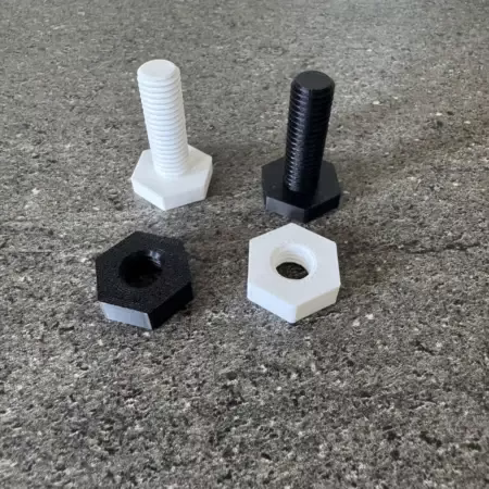 Lot de 5 vis et ecrou en plastique pour réparation